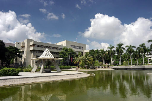 Đại Học Sư Phạm Quốc Lập Chương Hóa 3