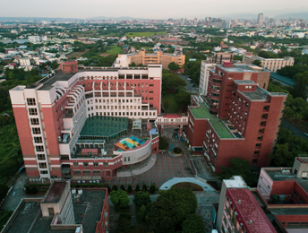 Dai Hoc Quoc Lap Trung Uong 2